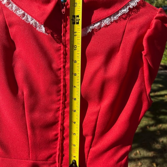 Vintage Gown - Picture 4 of 8